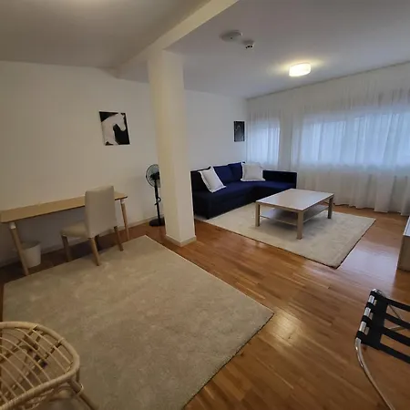 Hospederia San Froilan Inn *